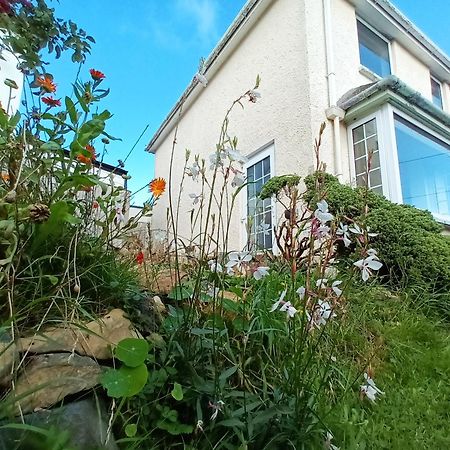 Sunrise! ~ 2 Bedrooms, Garden, Parking, Sea Views St Ives  Luaran gambar